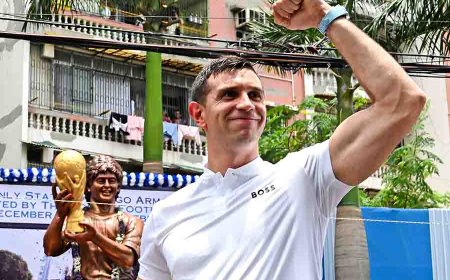 In pics: Emiliano Martinez meets Maradona at Sreebhumi Sporting Club felicitation event